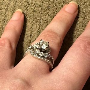 14K White Gold and Diamond Bridal Wedding Ring Set